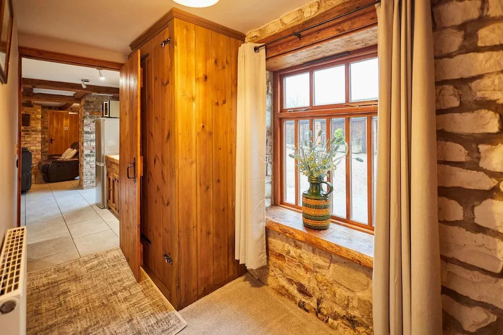 Host Stay Mill House Brid