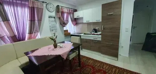 B-Hostel