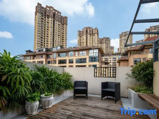 Hotels in Xudong