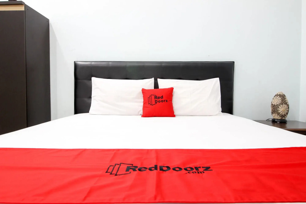 RedDoorz Plus @ Timoho