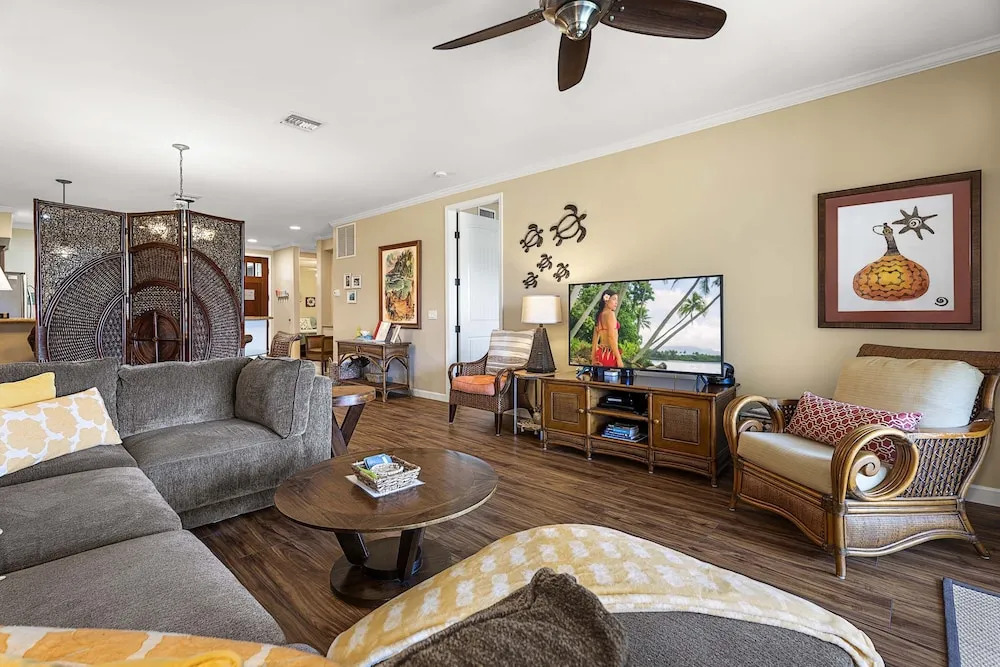 Waikoloa Beach S O2 2 Bedroom Condo by RedAwning