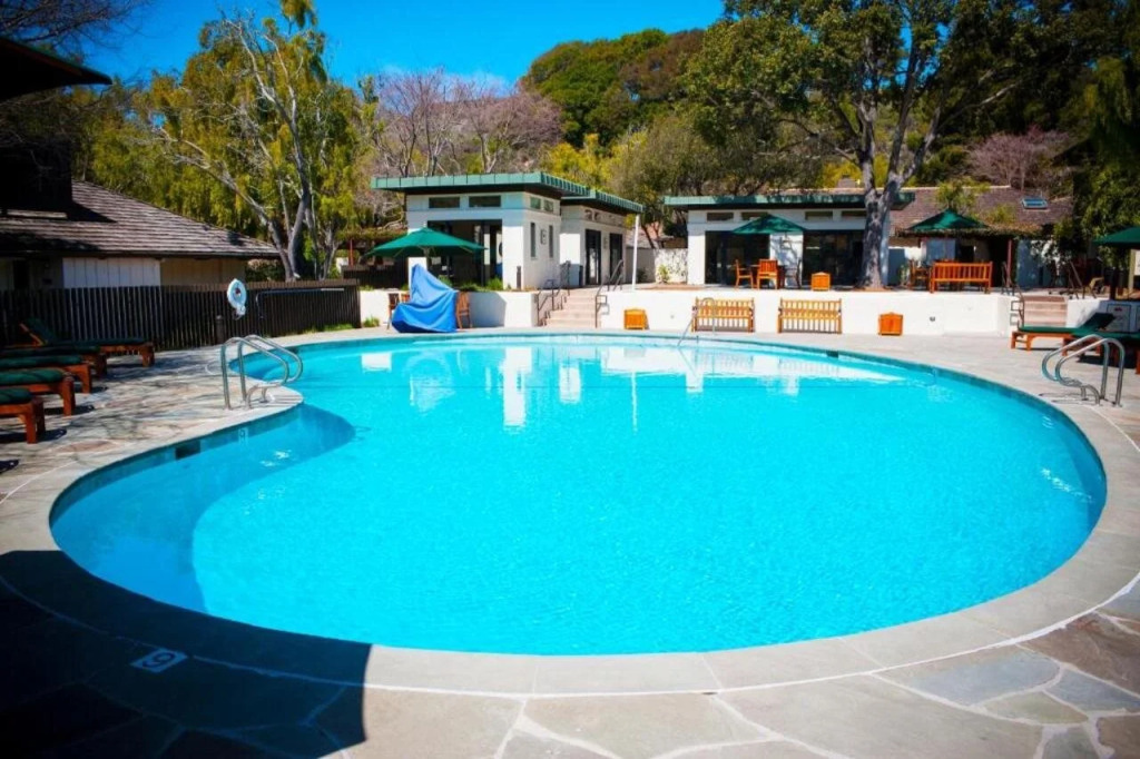 The Quail Lodge
