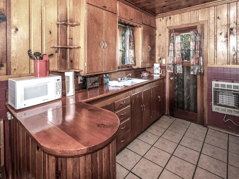 Country Cabin by Vtrips
