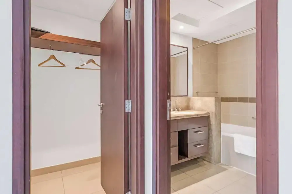 Bellavista Apartments Holiday Homes LLC - 29 Boulevard 1 Bedroom Apartment Fountain Views
