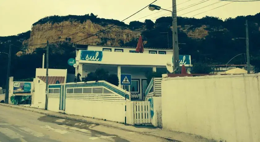 SUL surf, eat & sleep