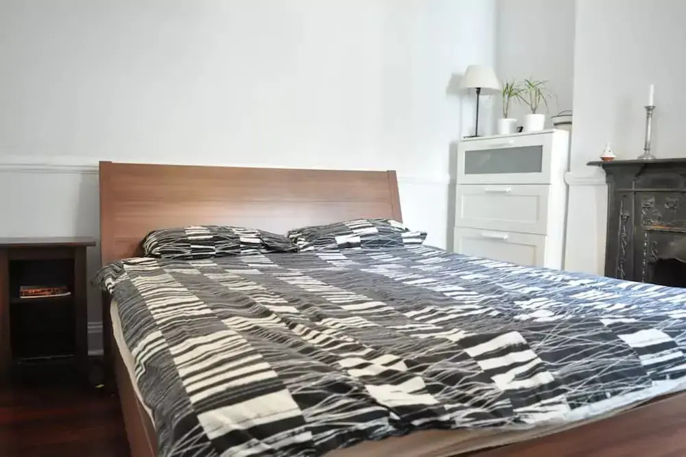 Modern Zone 1 London Apartment