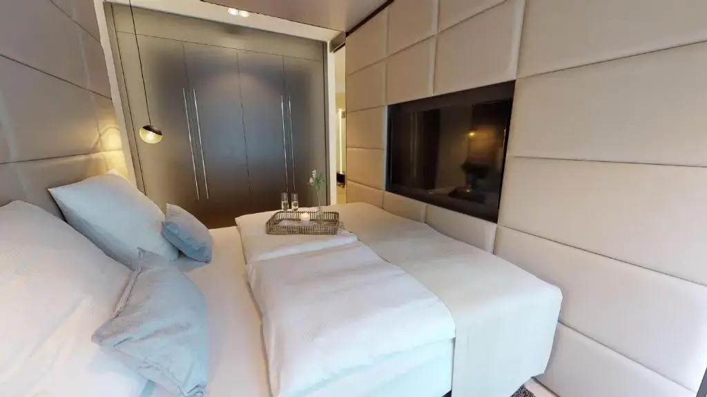 White Pearl Apartment 0.14