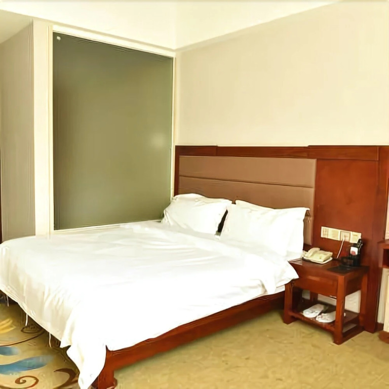 Junhua Hotel (Shantou University Road Branch)