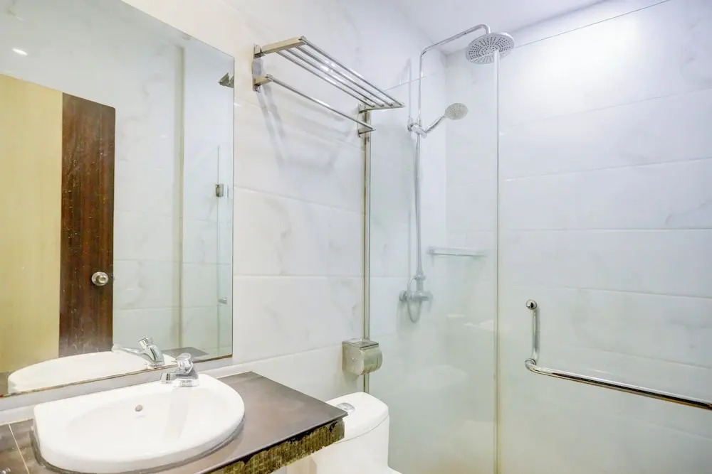 Townhouse Oak Batam near Grand Batam Mall formerly Lucky Star Hotel