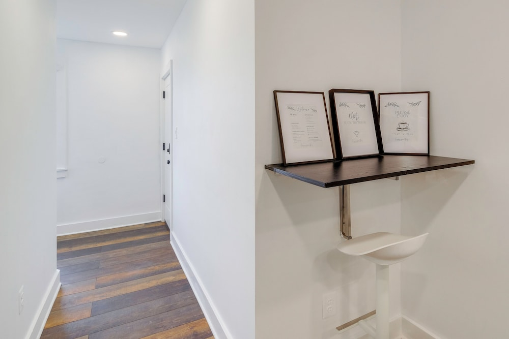 Fire Pit & Yard! Modern DC Unit Near H Street