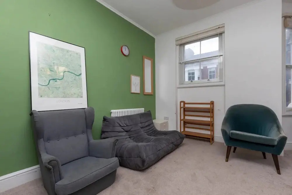 Spacious 5 Bedroom Home in Camden