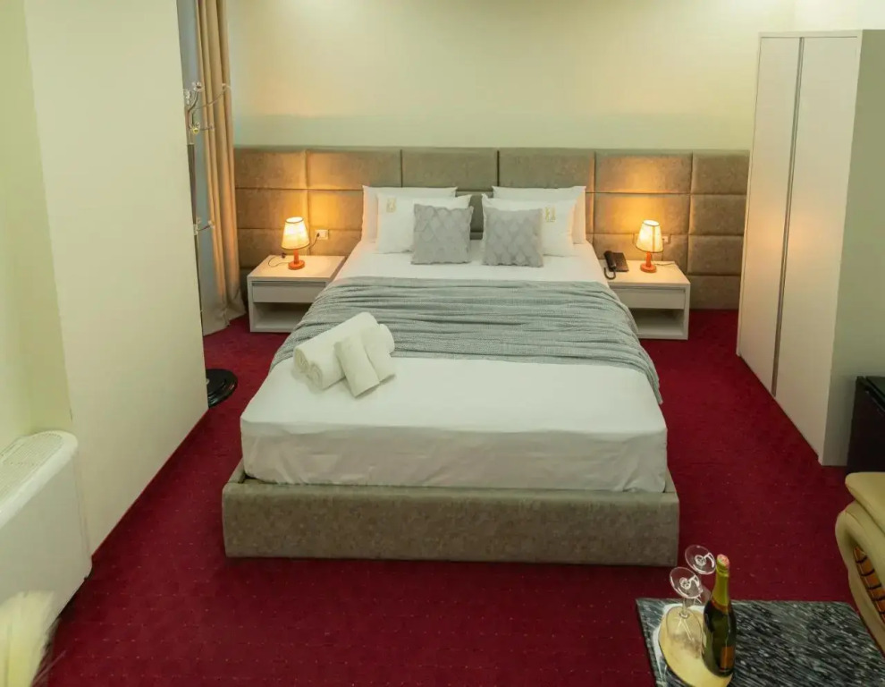 Hotel Emigranti 2