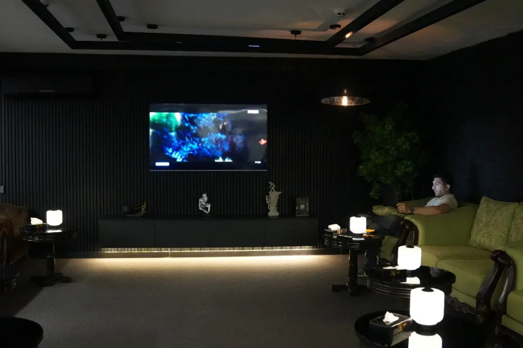 Cahan Hotel