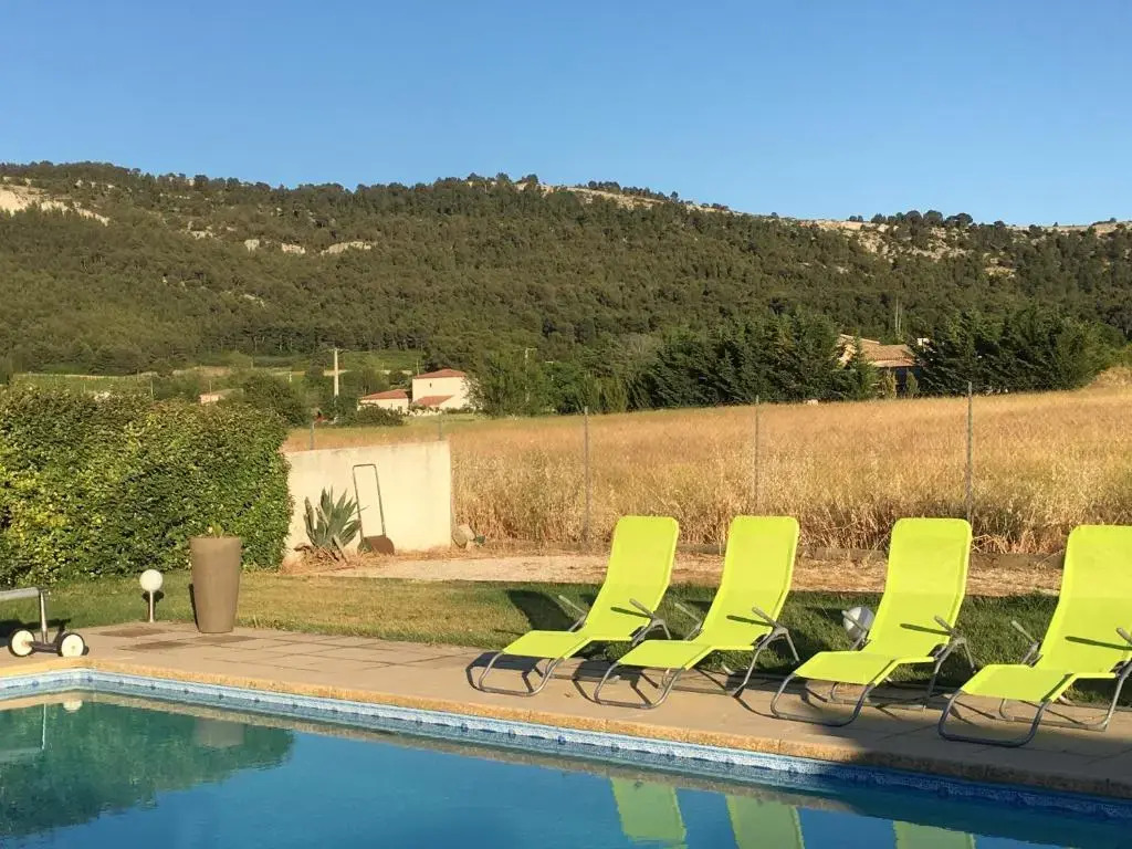 Appart. 4 pers a 6 Kms de Cassis avec acces piscine