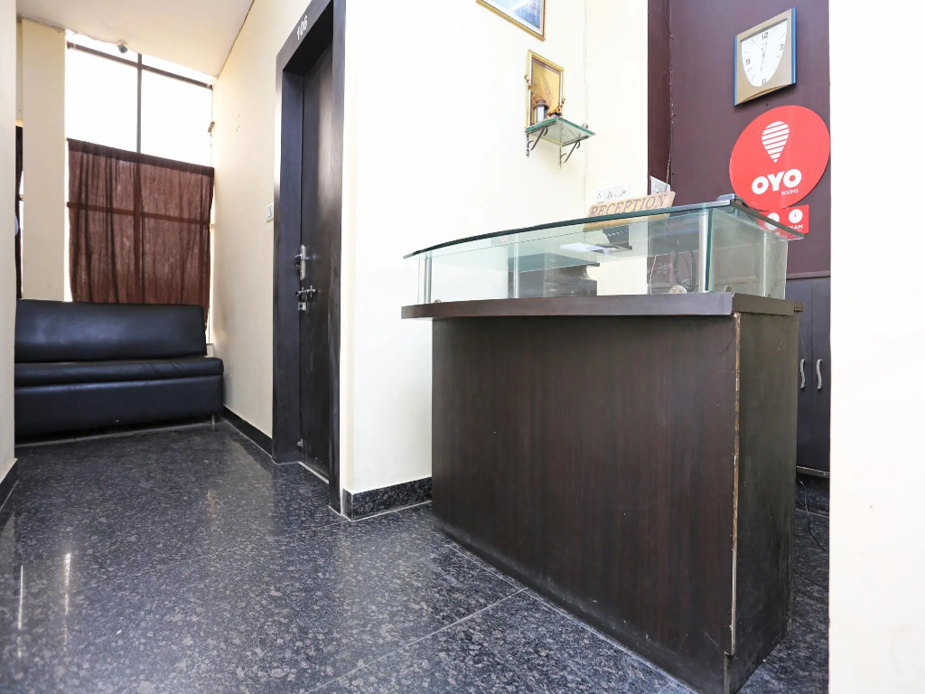 OYO 10190 Hotel Gagan Grant