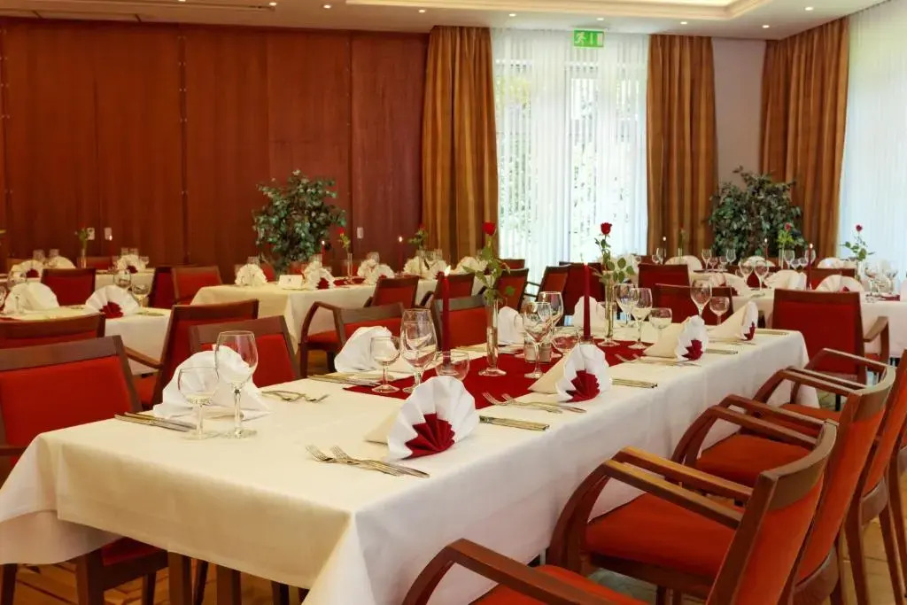 Parkhotel Am Glienberg by Fairway Hotels