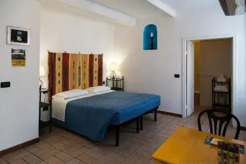 Camere Anna