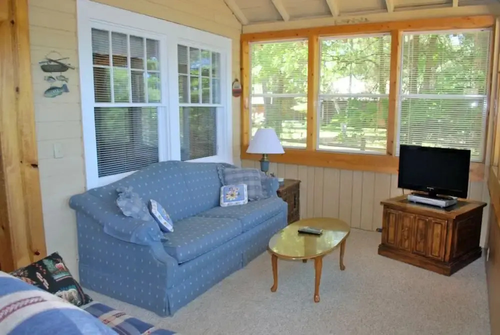Cedar - Elbert's - 2 Br Duplex