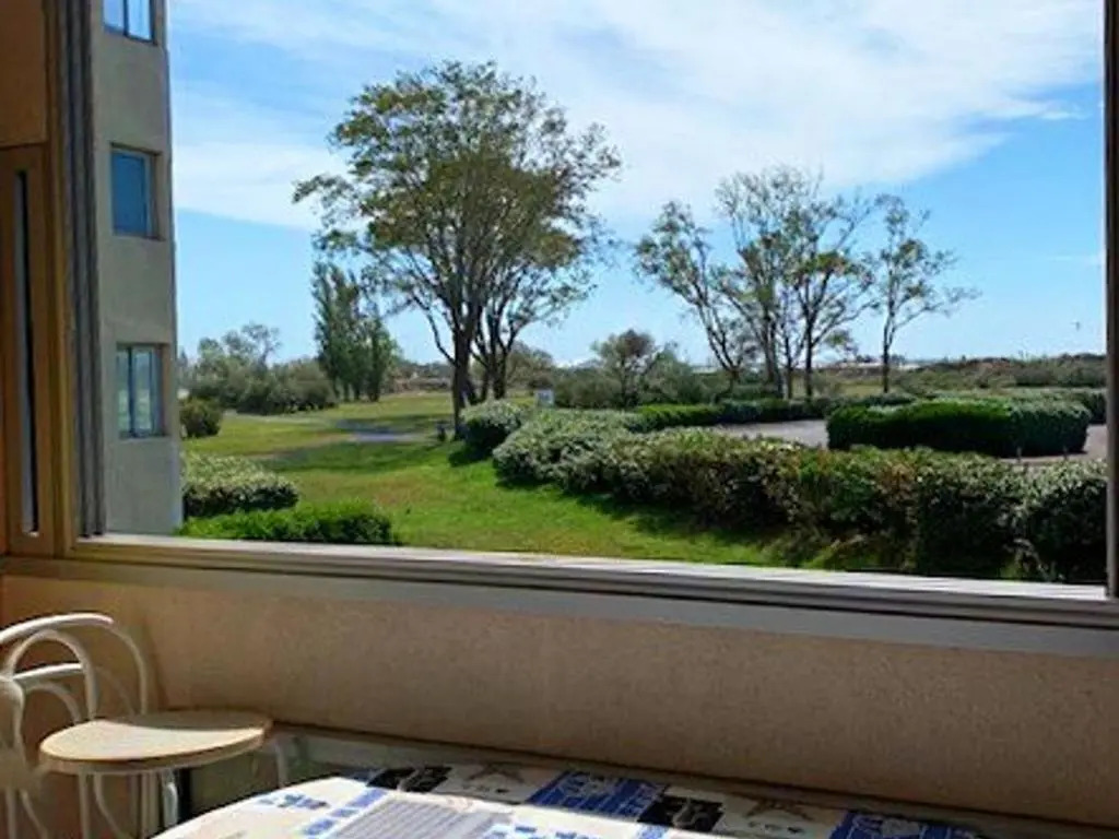 Appartement Cap d'Agde, 2 pièces, 4 personnes - FR-1-607-38