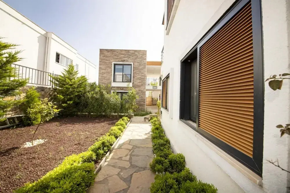 House with Balcony 1 Min to Beach in Bodrum
