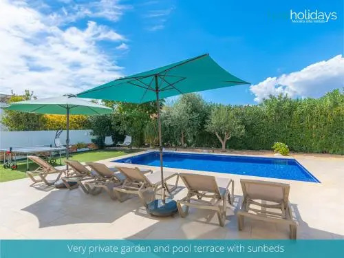 Villa Colina by HMR Holidays