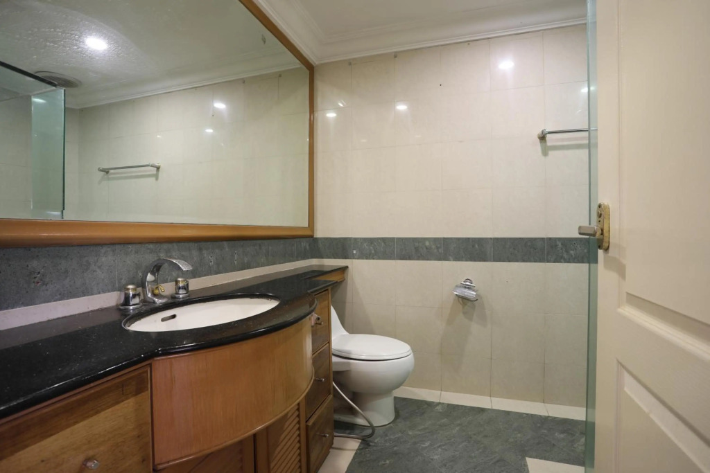 Marina Court Resort- 2 Units Connecting 3Bedroom Pool View Apartment Free 3 Parking MAXIMUM 18PAX INCLDING KIDS