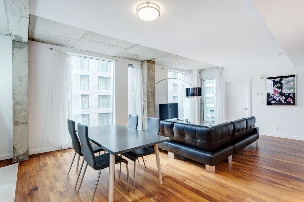 Heritage Apartments in Old Montreal by Hometrotting