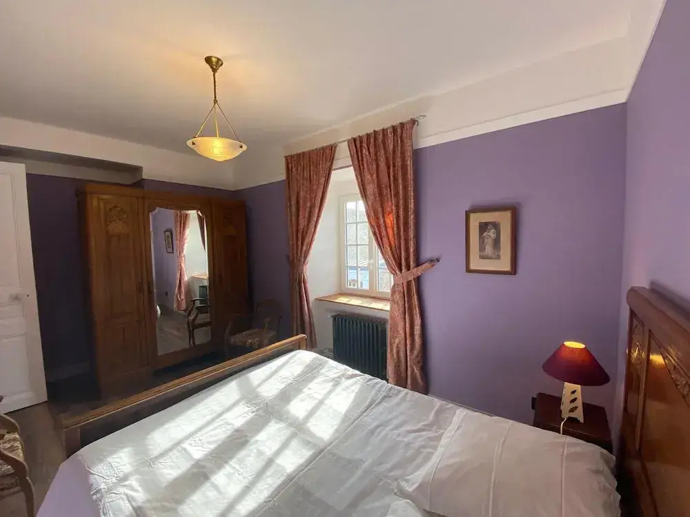 Comfortable Apartment in the Elegant Manor House
