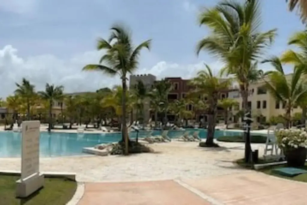 Luxe 1 BR Cap Cana, DR - Steps Away From Pool, King Bed, Caribbean Paradise!