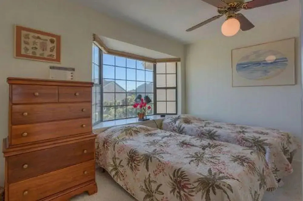 Sea Cliff B-2 Apartment 3 Bedroom