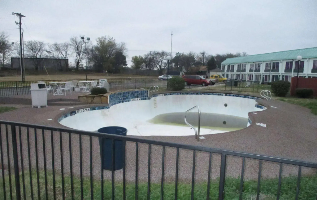 Regency Inn Sulphur Springs