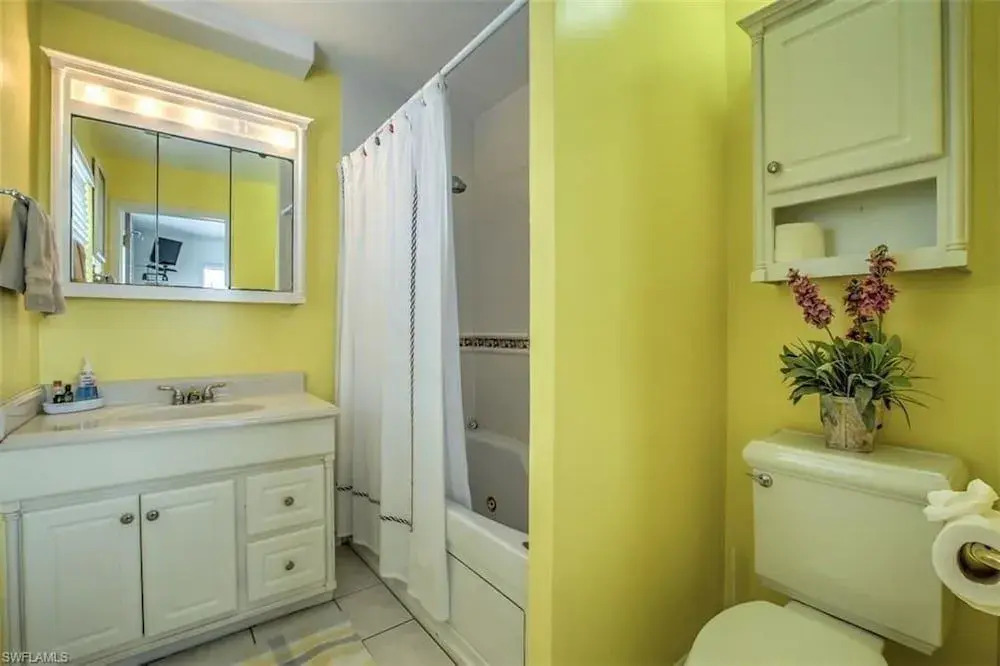 50 Ave E 2 Bedrooms 2 Bathrooms Home
