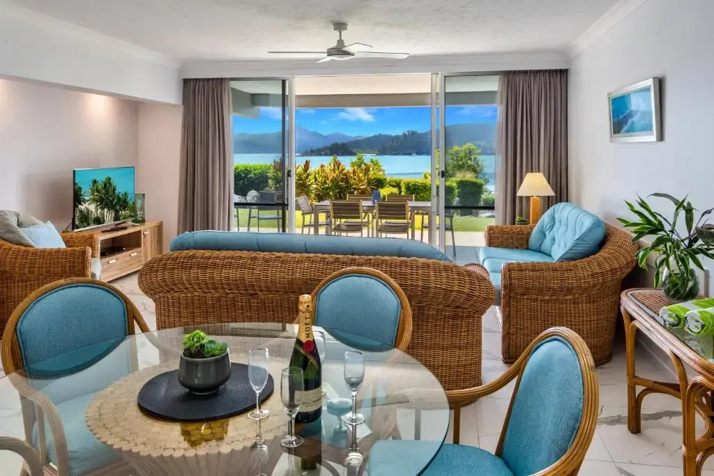Frangipani Beachfront Lodge F5 on Hamilton Island by HamoRent