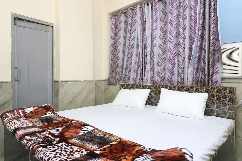New Era Guest House by OYO Rooms