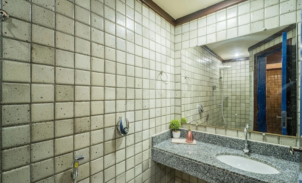 Apartment With Balcony and sea View - Ier0305