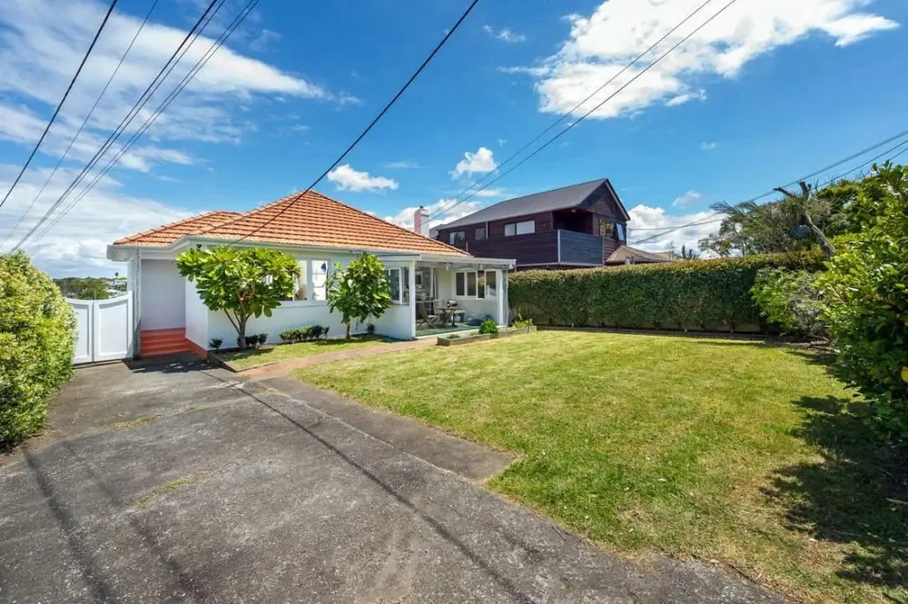 Newly refurbished 2 bedroom in Milford