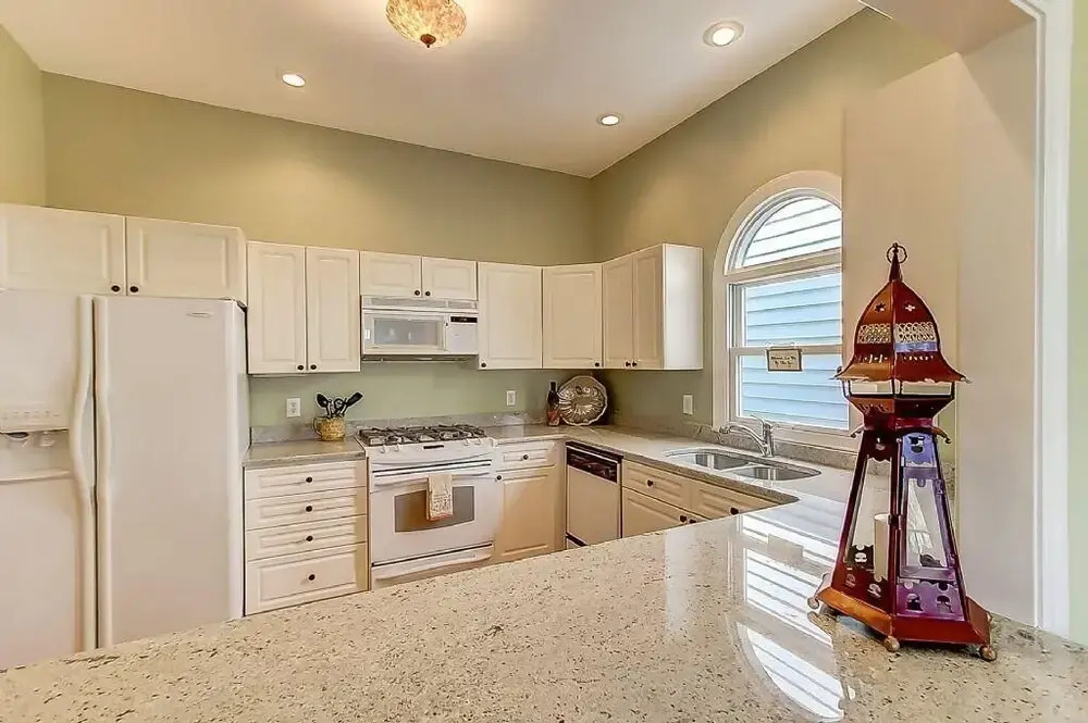 32 Ocean Point