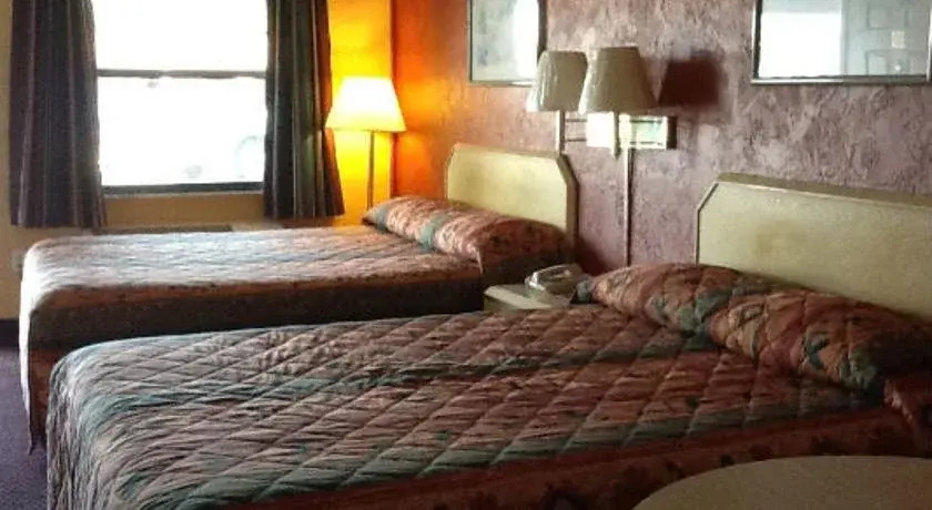 Deluxe Inn - Sarasota