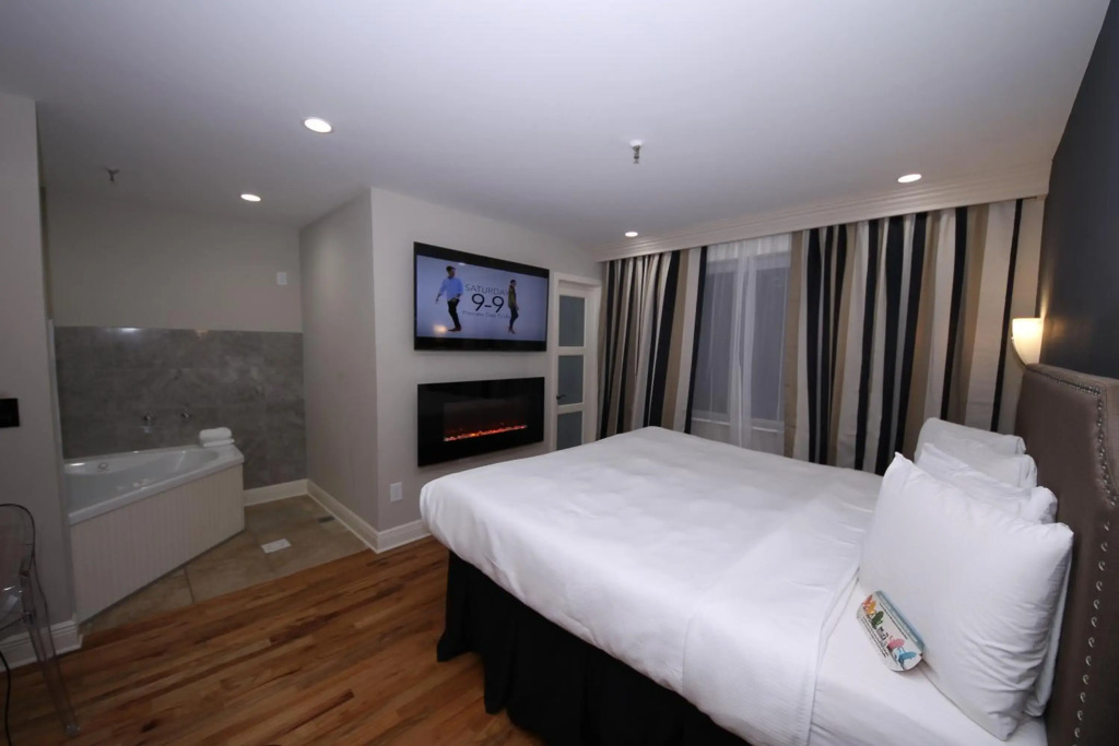 Hyde Park Hotel