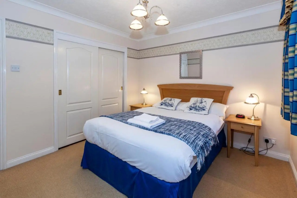 Churchill Way Suite