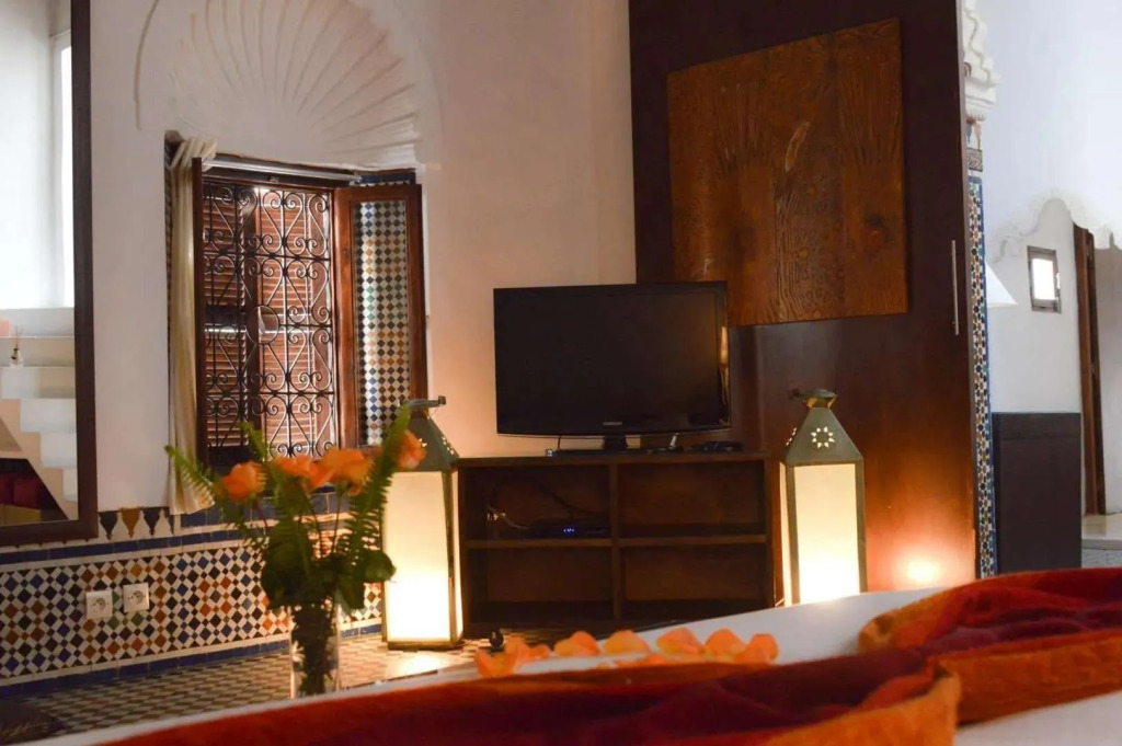 Riad Dar Lalzohra
