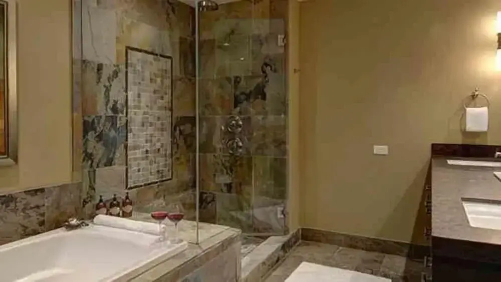 Quandary Peak Penthouse 704 4 BedroomCondo By Moving Mountains