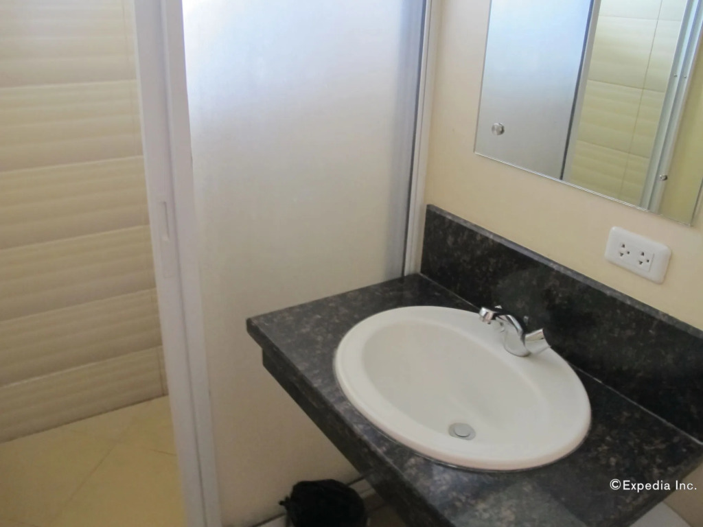 Sugbutel Family Hotel Cebu powered by Cocotel