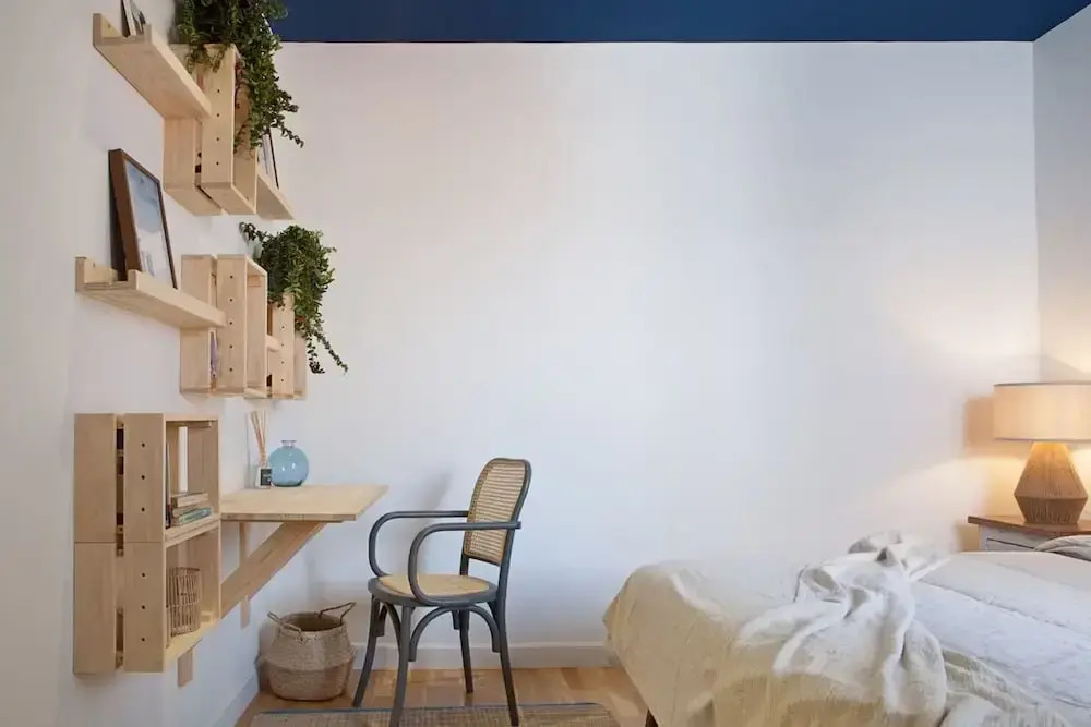 Perissa - 2 Bedrooms and Terrace in Trafalgar