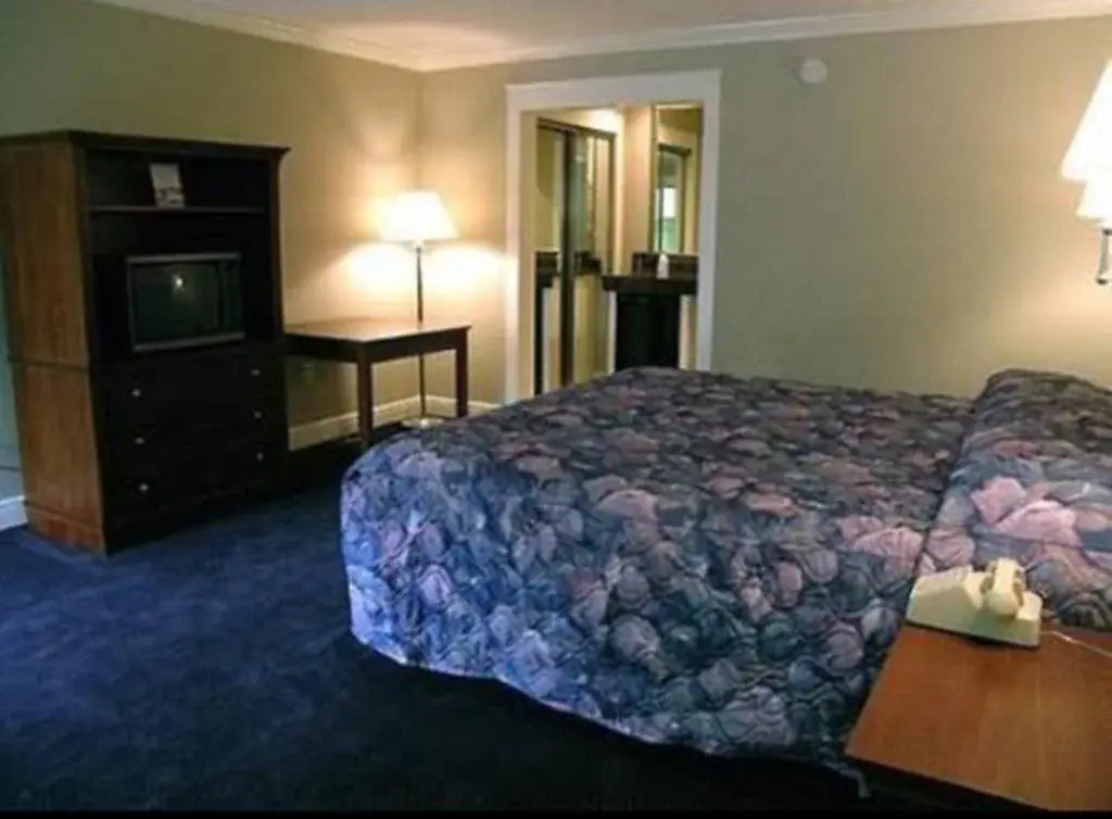 Barons "By the Bay" Inn - Fairhope