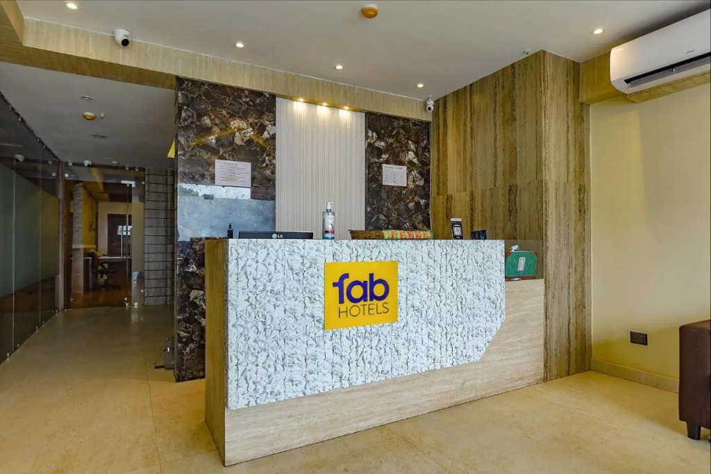 FabHotel Seventy Seven