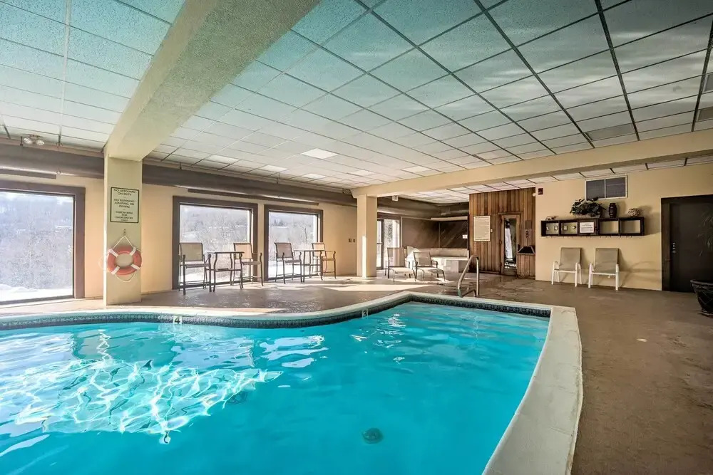 Steps to Ski Shuttle! Snow Mountain Village Condo