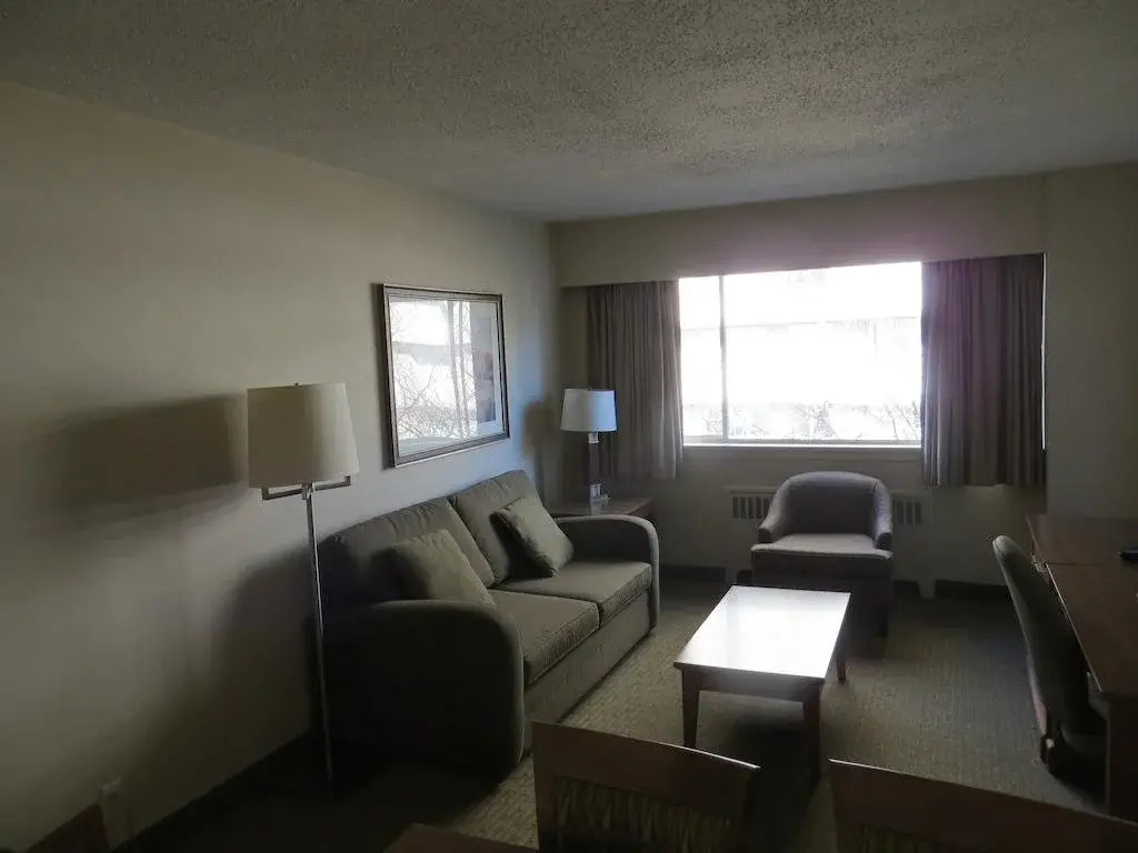 Oceanside Hotel