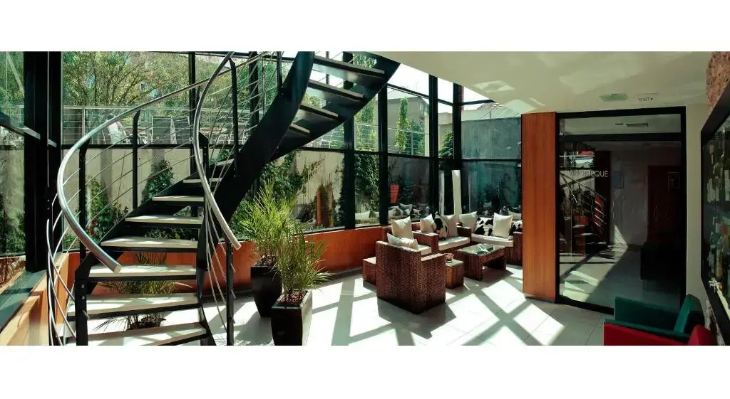 IMPIQ Hotel