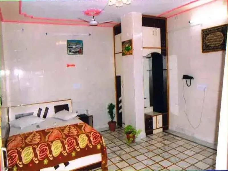 Hotel Shahanshah Palace